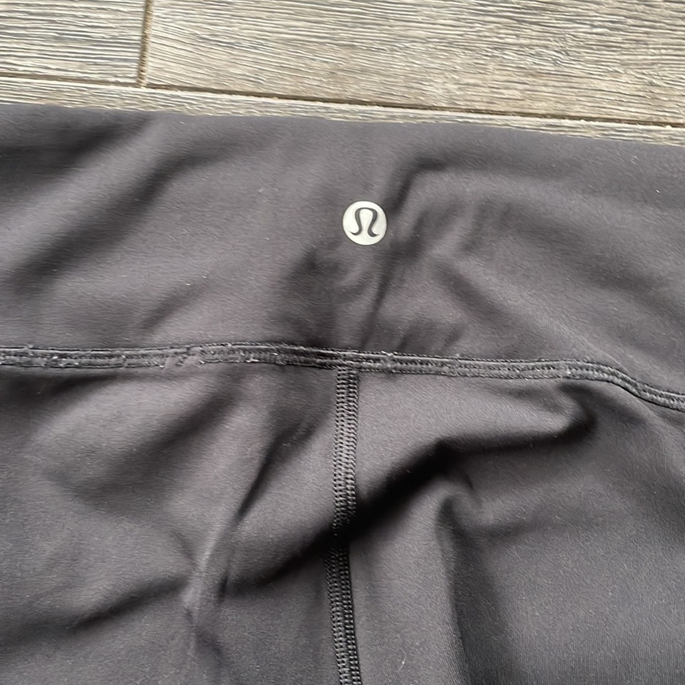 #20 Lululemon miles ahead leggings🍋 - Picture 5 of 10